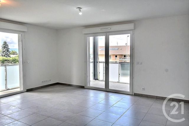 Appartement F4 à louer - 4 pièces - 81.37 m2 - NEUVECELLE - 74 - RHONE-ALPES - Century 21 Agence Du Lac